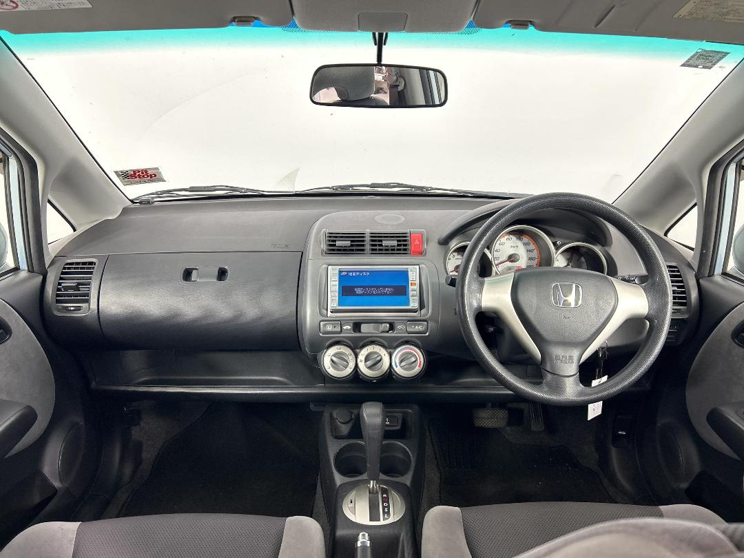 Photo '17' of Honda FIT Photo '17' of Honda FIT