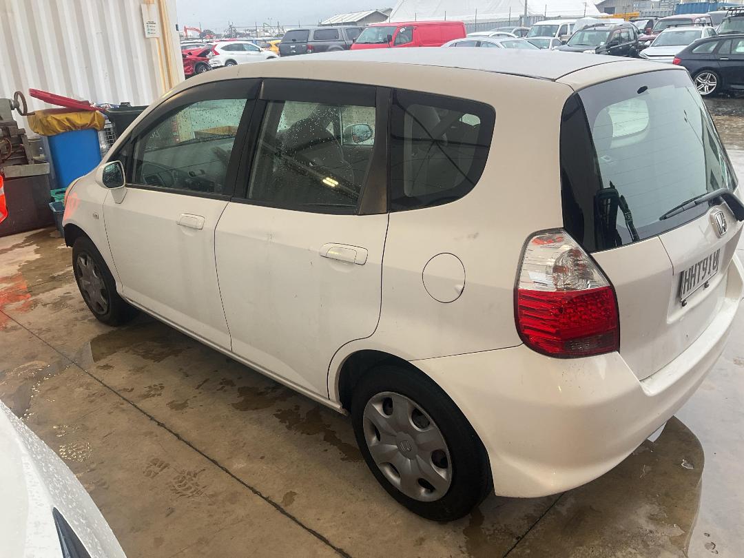 Photo '3' of Honda FIT