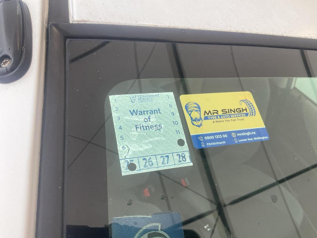 Photo '12' of Honda FIT