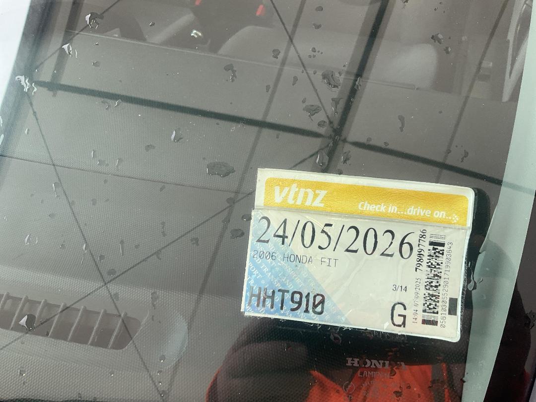 Photo '13' of Honda FIT