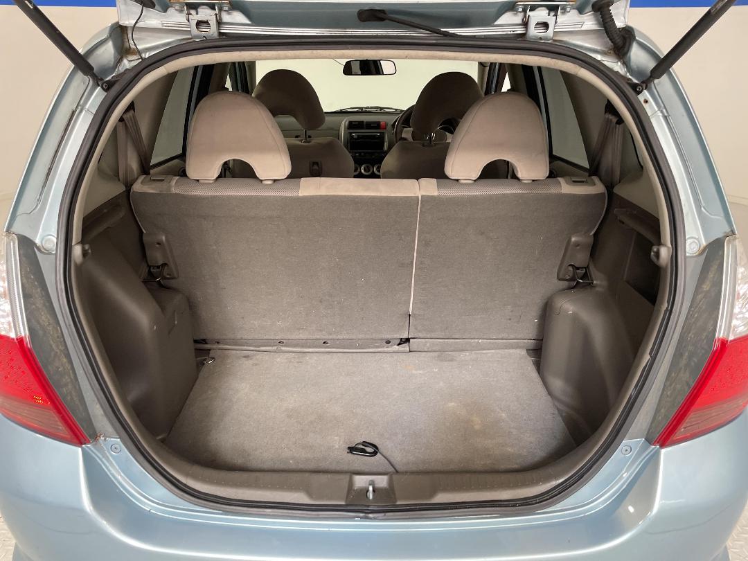 Photo '14' of Honda FIT