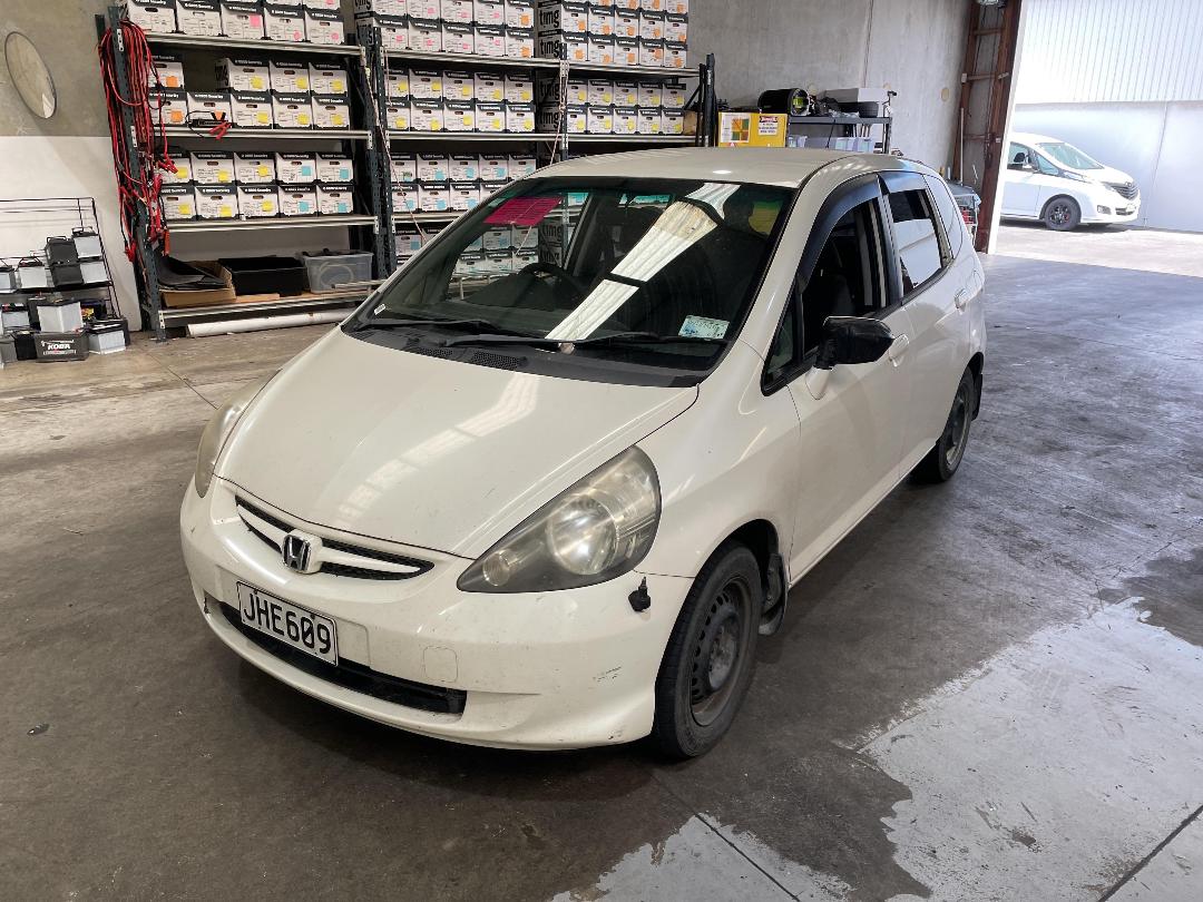 Photo '3' of Honda FIT Photo '3' of Honda FIT