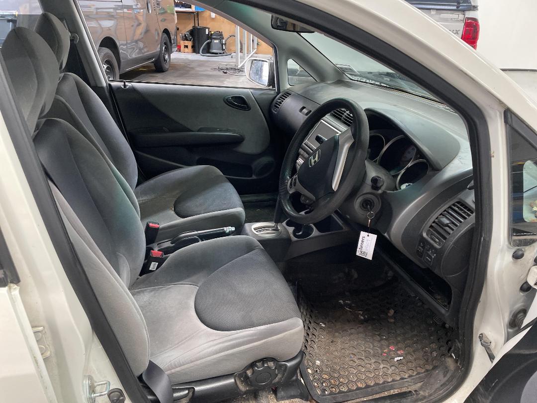 Photo '7' of Honda FIT Photo '7' of Honda FIT