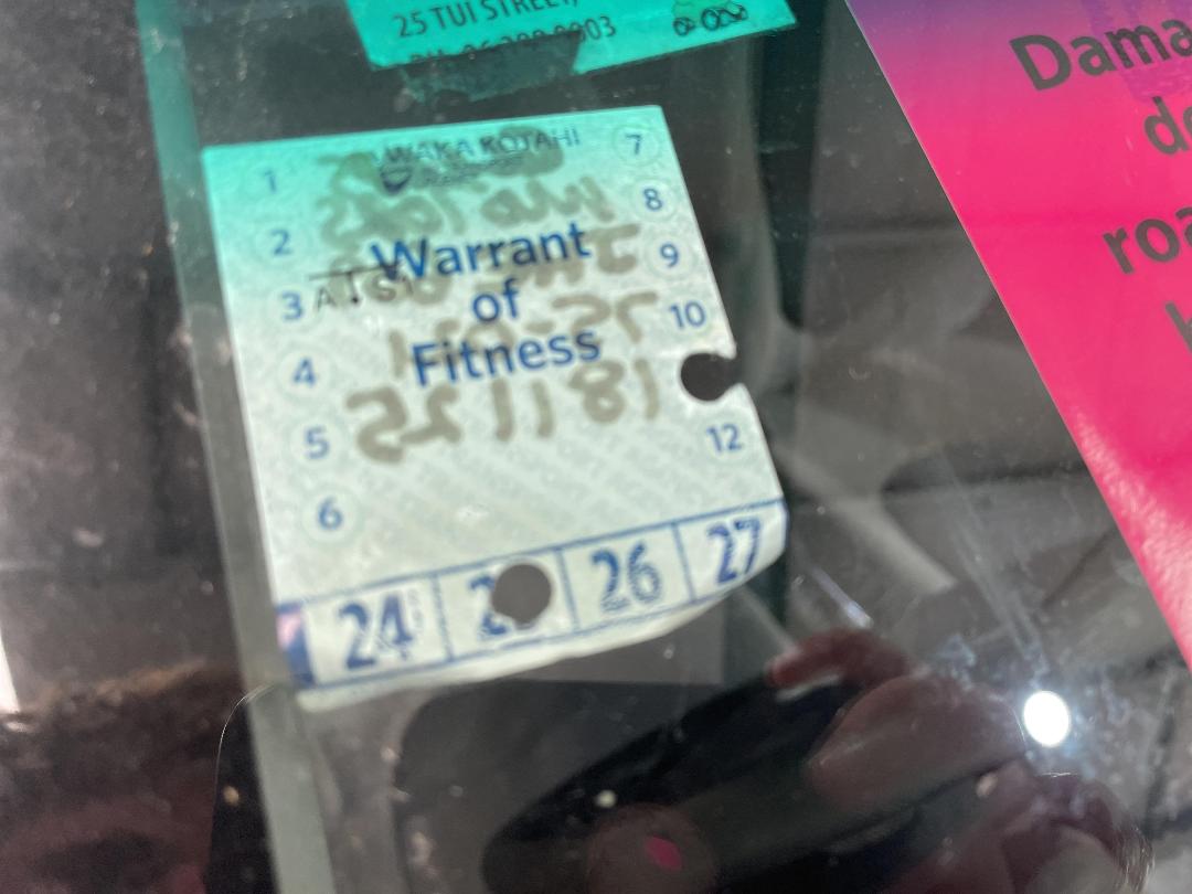 Photo '11' of Honda FIT Photo '11' of Honda FIT