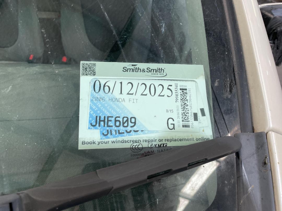 Photo '13' of Honda FIT Photo '13' of Honda FIT