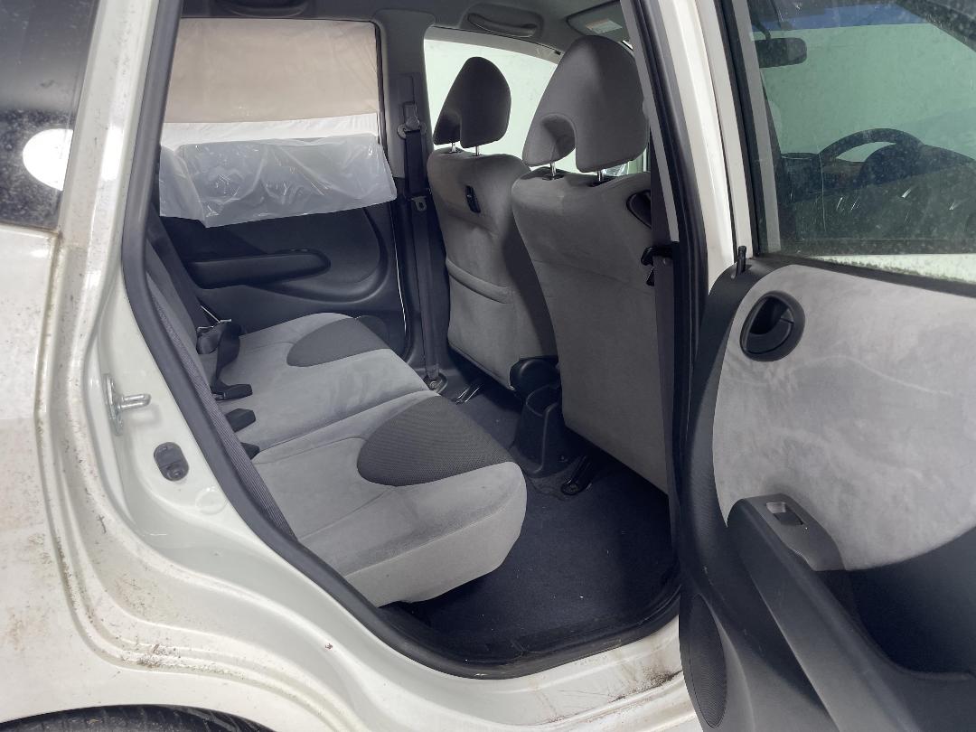 Photo '19' of Honda FIT Photo '19' of Honda FIT