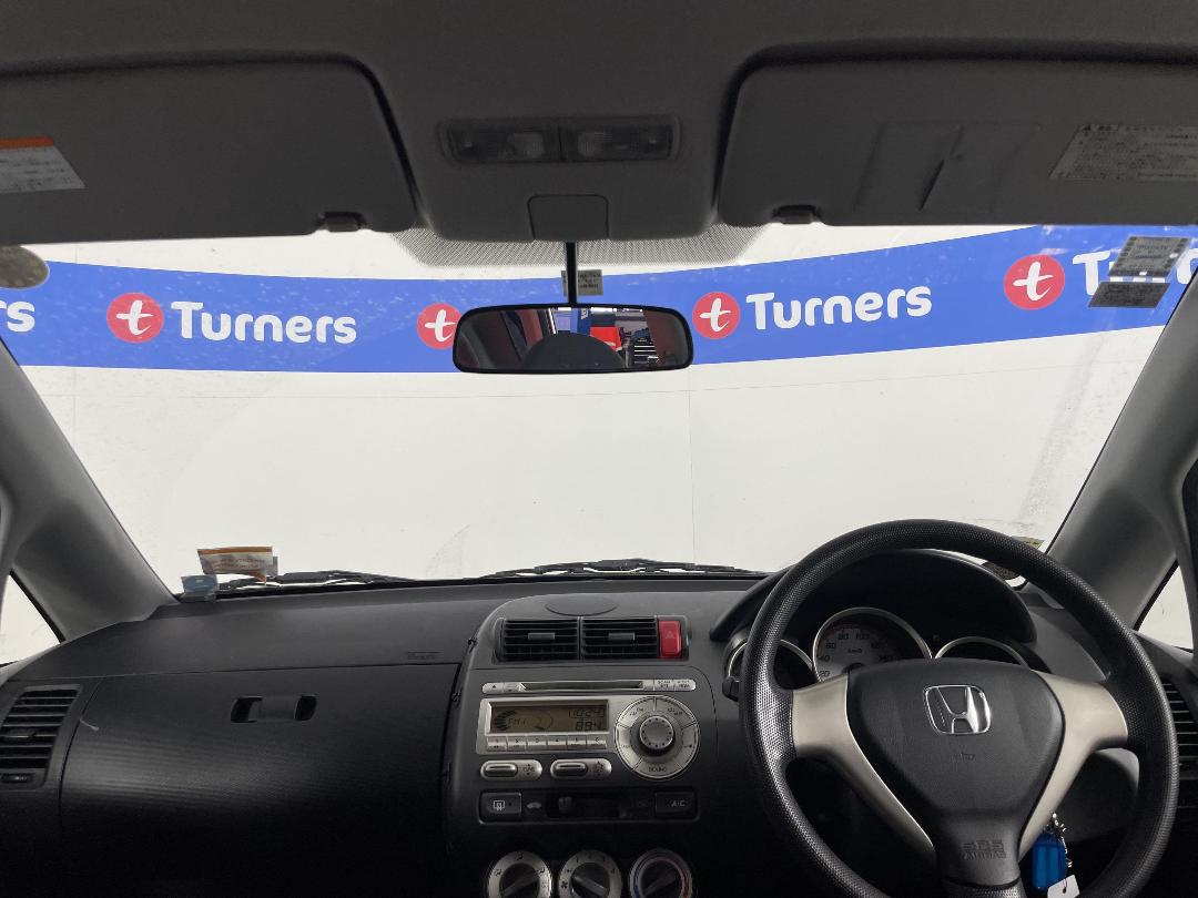 Photo '16' of Honda FIT Photo '16' of Honda FIT