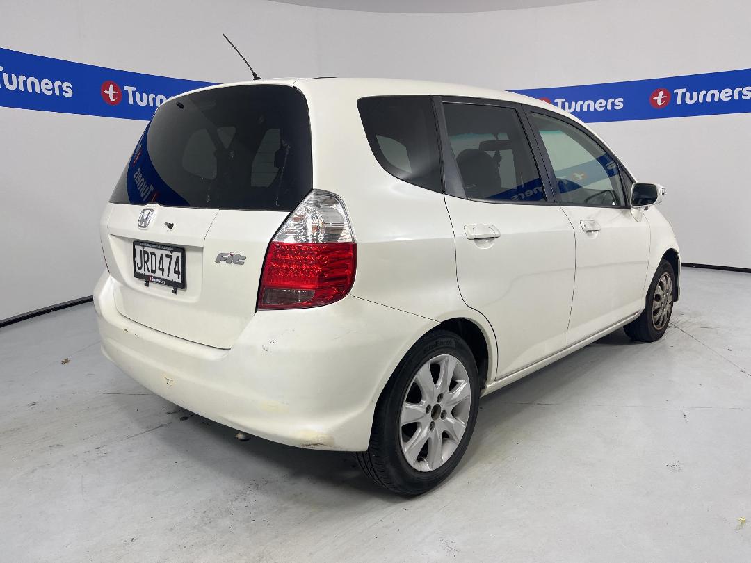 Photo '7' of Honda FIT Photo '7' of Honda FIT