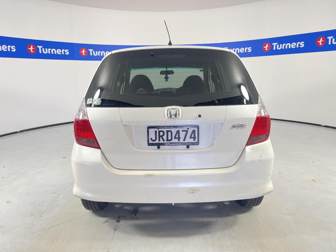 Photo '6' of Honda FIT Photo '6' of Honda FIT