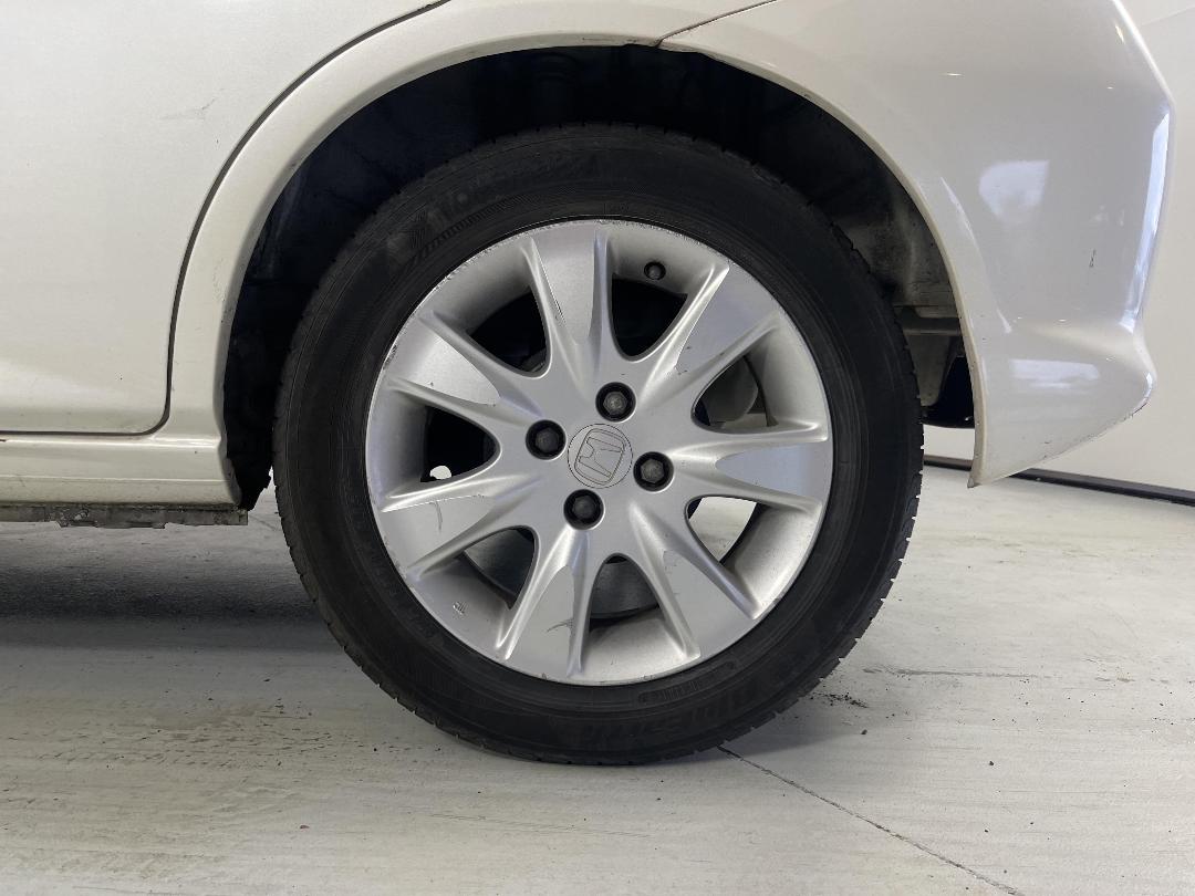 Photo '11' of Honda FIT Photo '11' of Honda FIT