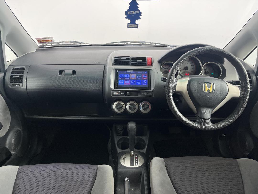 Photo '17' of Honda FIT Photo '17' of Honda FIT