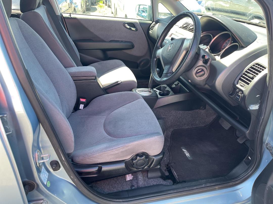 Photo '14' of Honda FIT