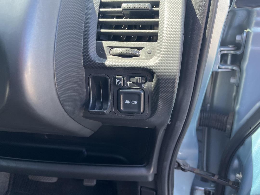 Photo '25' of Honda FIT