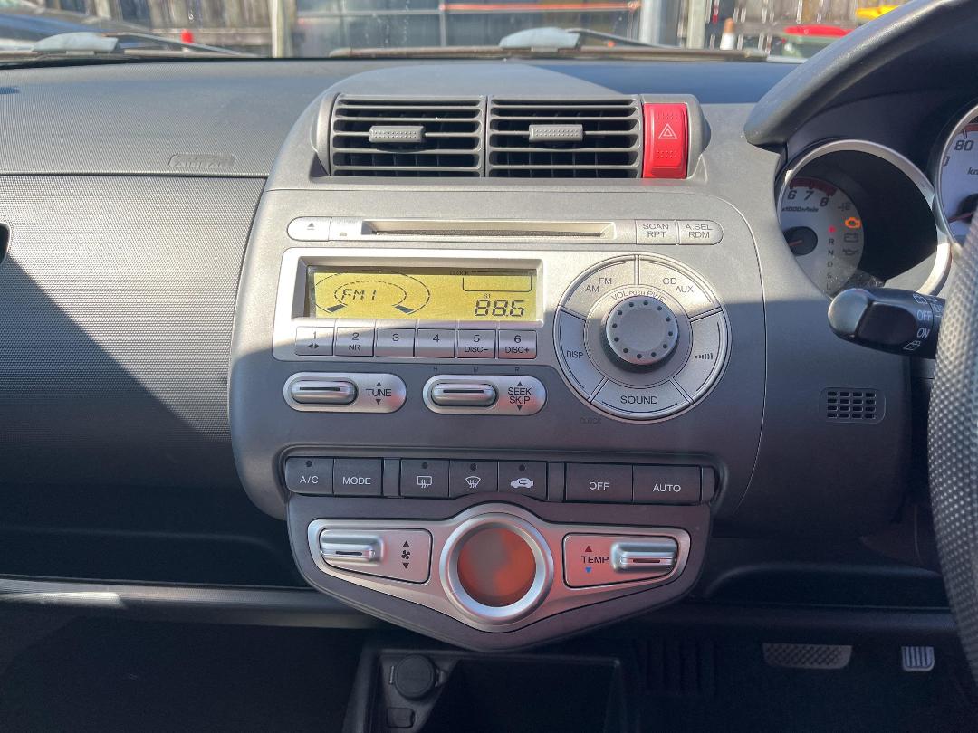 Photo '26' of Honda FIT