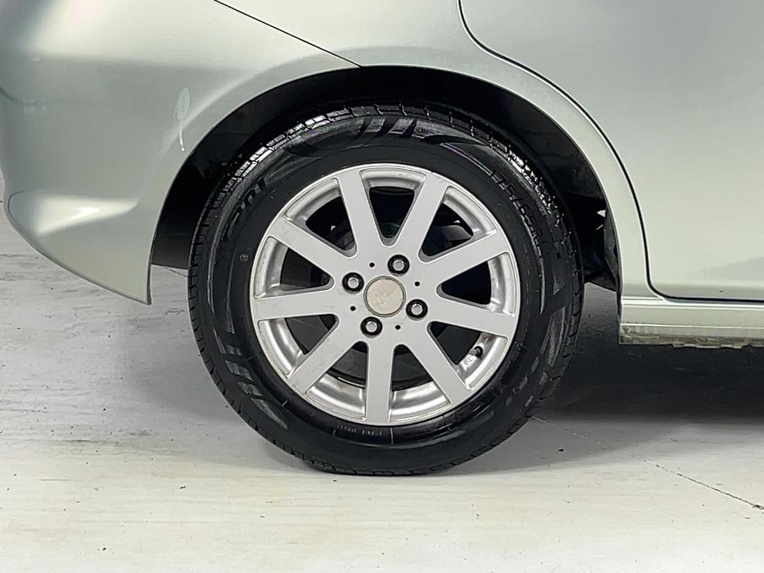 Photo '12' of Honda FIT