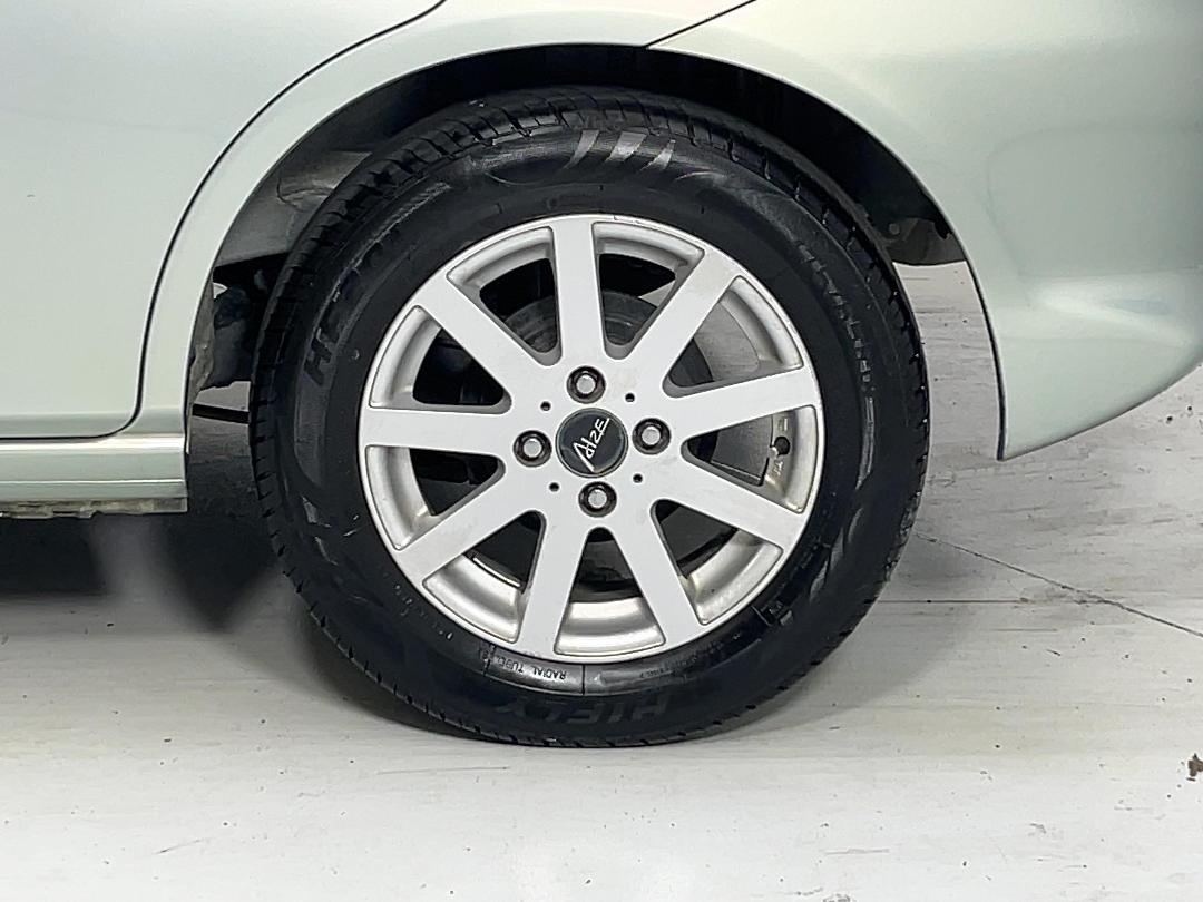 Photo '11' of Honda FIT