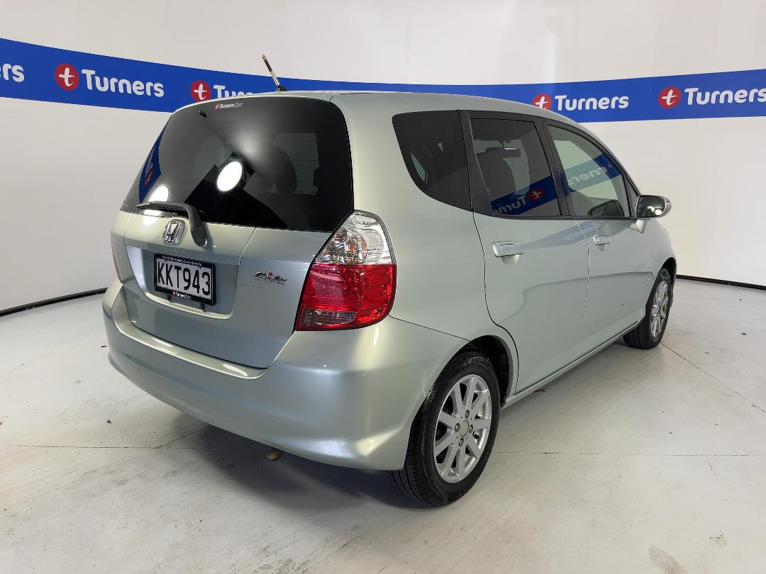 Photo '7' of Honda FIT