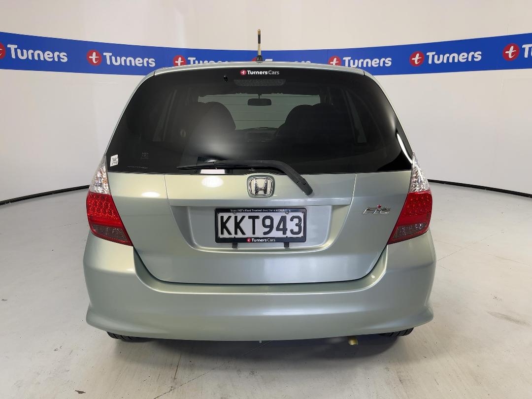 Photo '6' of Honda FIT