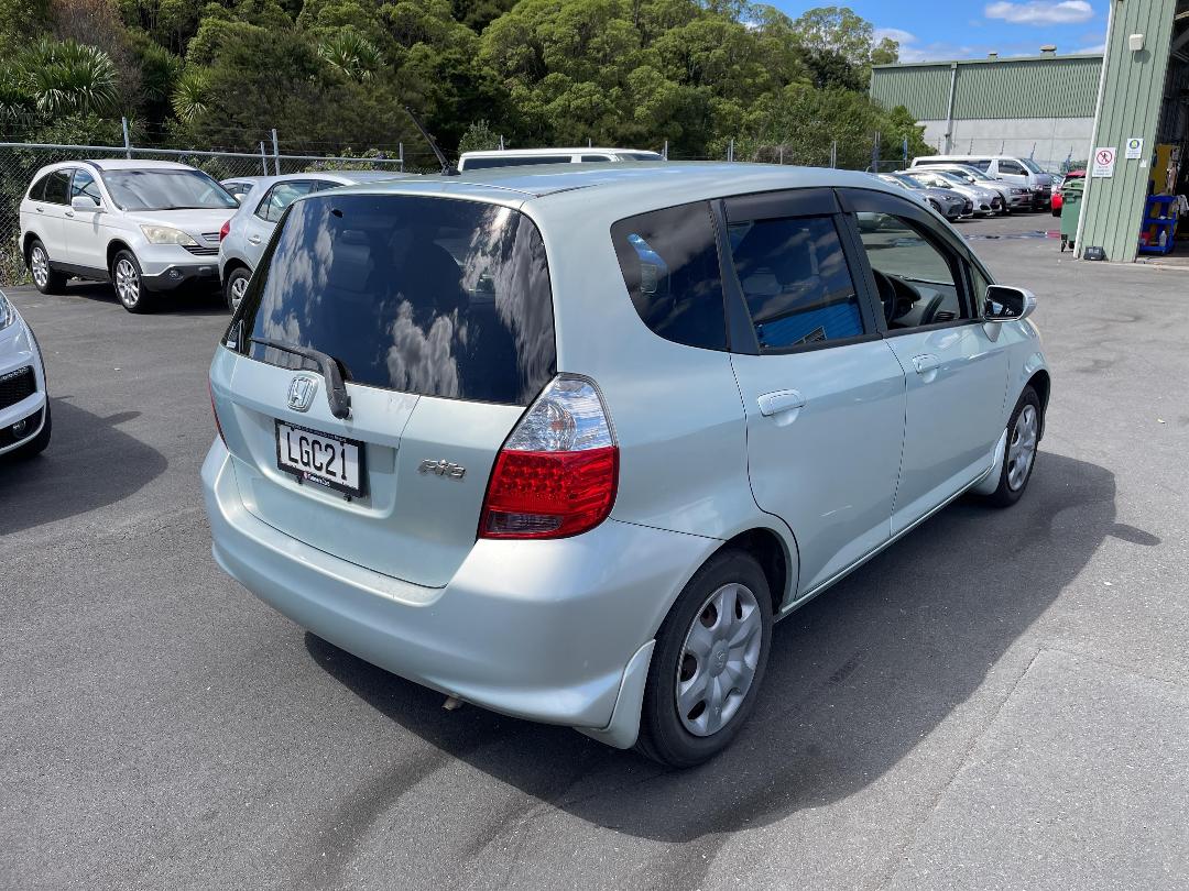 Photo '5' of Honda FIT