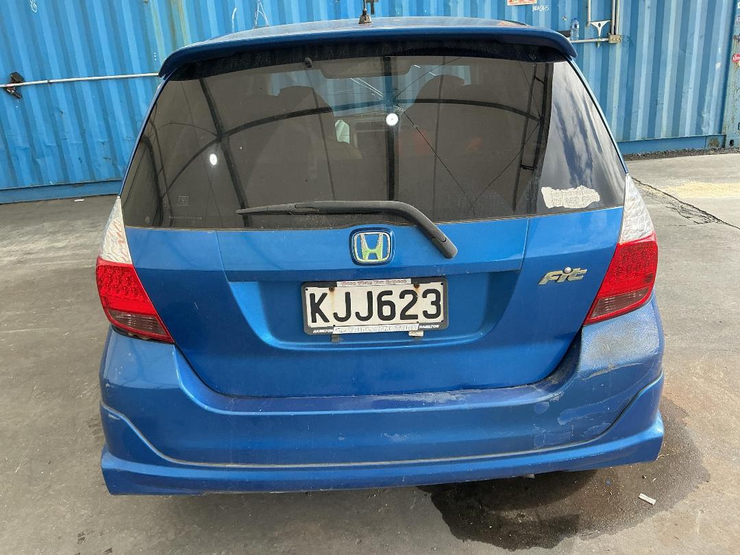 Photo '5' of Honda FIT Photo '5' of Honda FIT