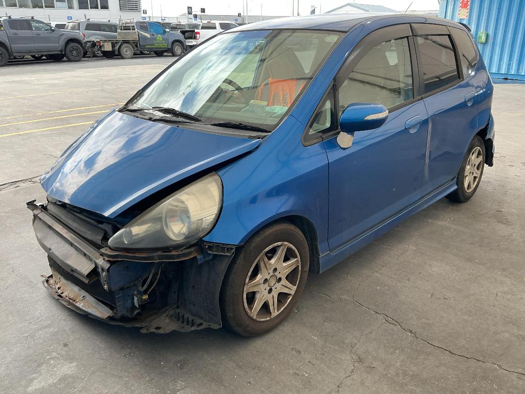 Photo '3' of Honda FIT Photo '3' of Honda FIT