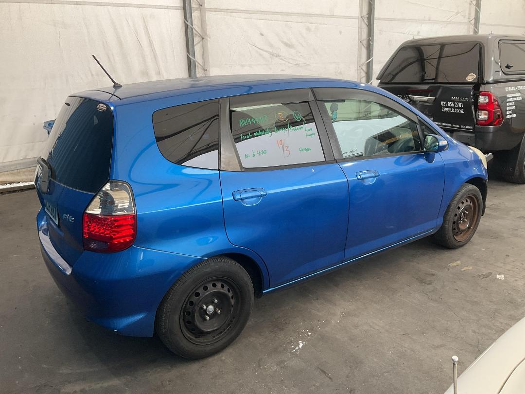 Photo '10' of Honda FIT 1.5W Photo '10' of Honda FIT 1.5W