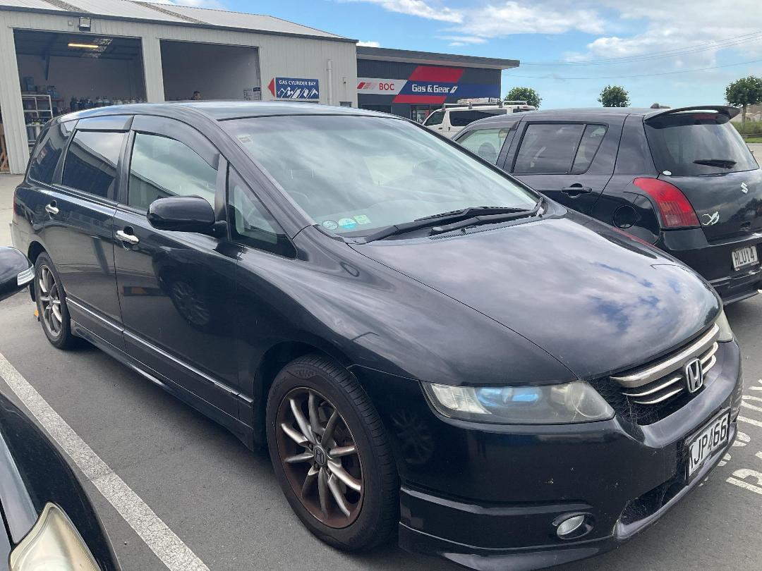 Photo '6' of Honda Odyssey Absolute Photo '6' of Honda Odyssey Absolute