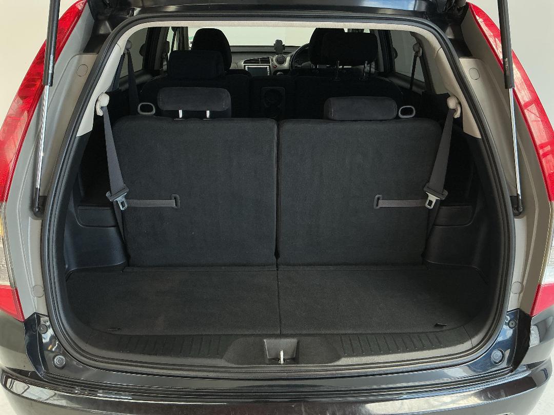 Photo '14' of Honda Stream