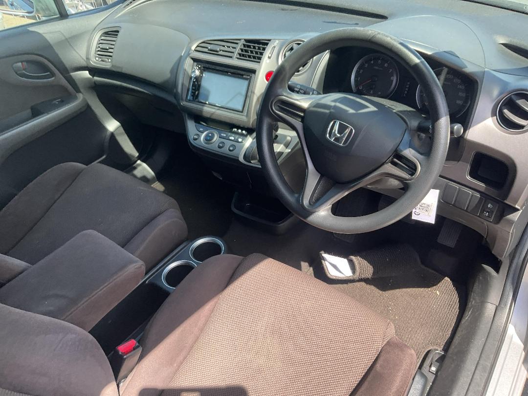 Photo '9' of Honda Stream Photo '9' of Honda Stream