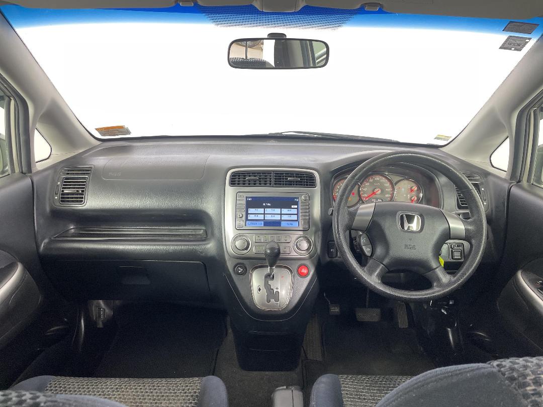 Photo '17' of Honda Stream