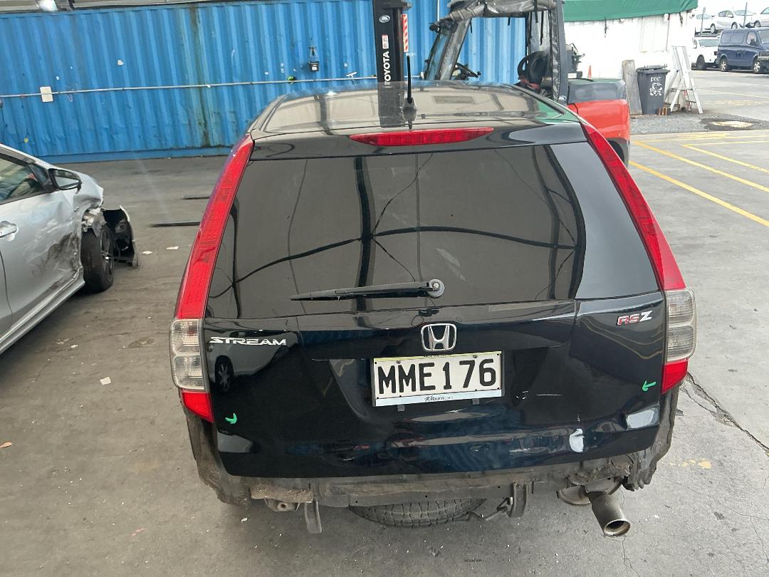 Photo '11' of Honda Stream RSZ