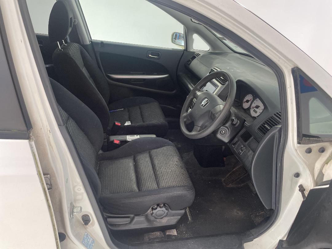 Photo '14' of Honda Stream