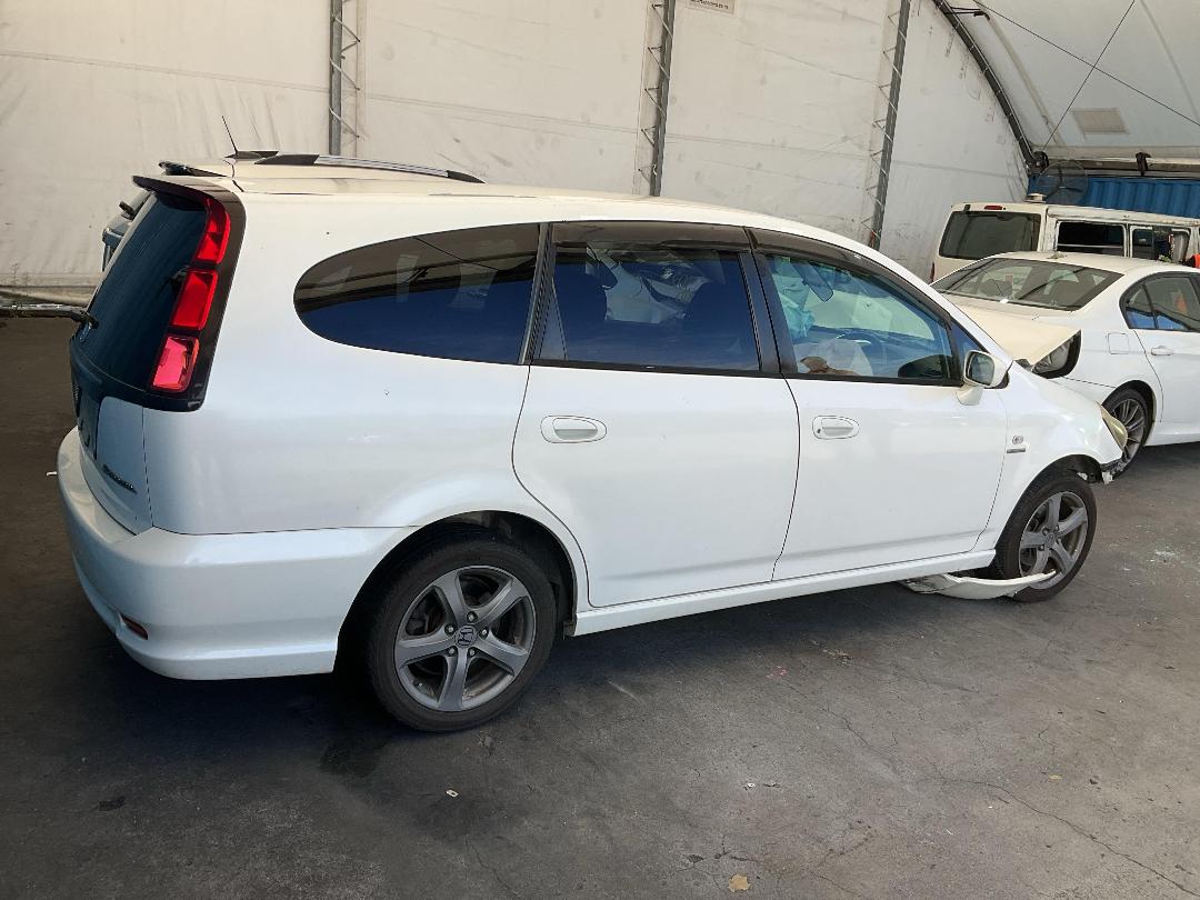 Photo '22' of Honda Stream Absolute