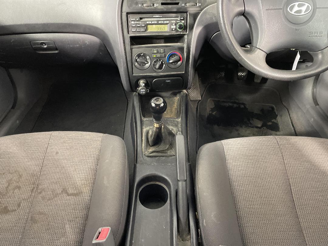 Photo '18' of Hyundai Elantra