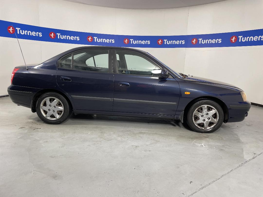 Photo '23' of Hyundai Elantra