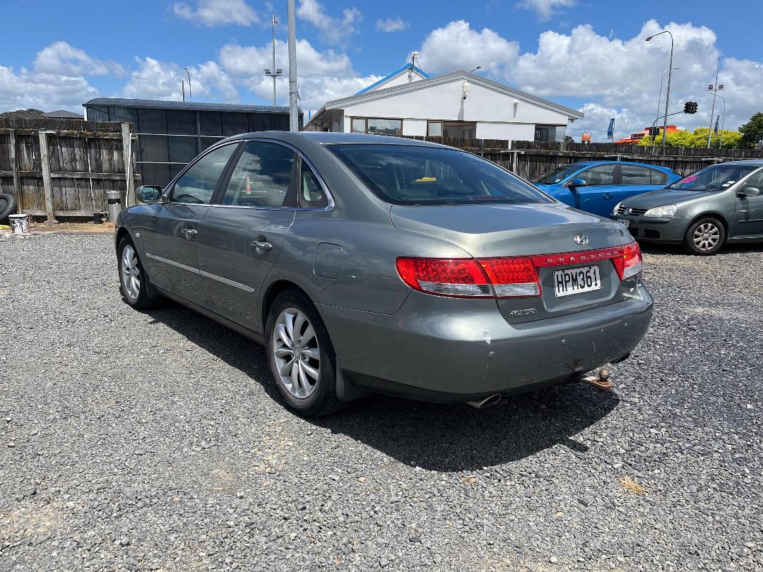 Photo '4' of Hyundai Grandeur V6