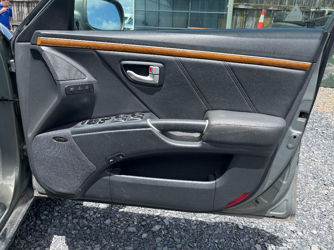 Photo '13' of Hyundai Grandeur V6