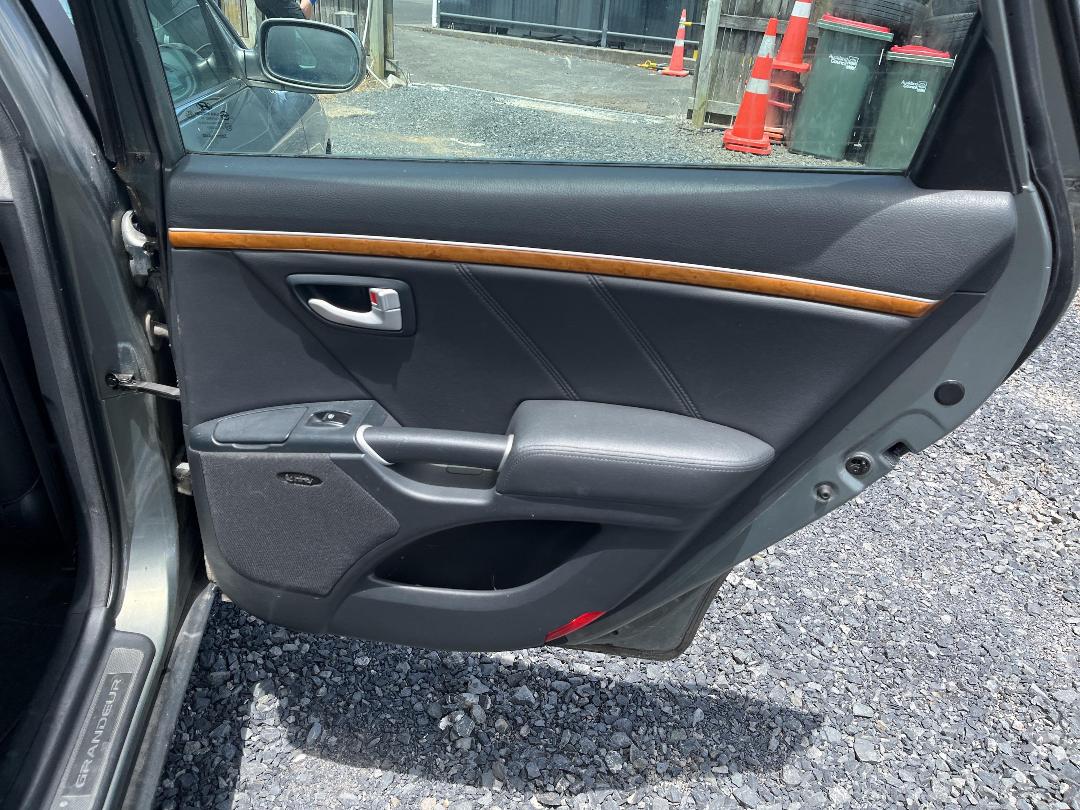 Photo '17' of Hyundai Grandeur V6