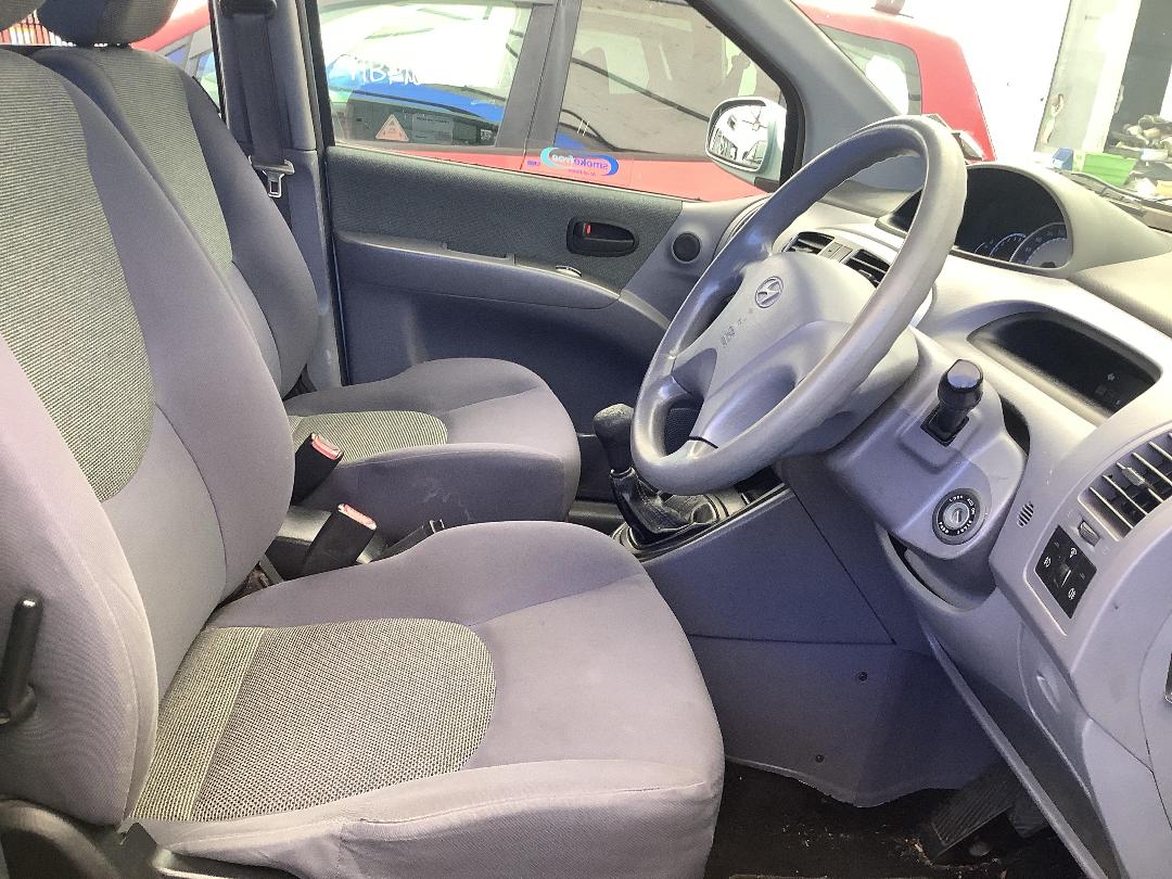 Photo '8' of Hyundai Lavita GLS Photo '8' of Hyundai Lavita GLS