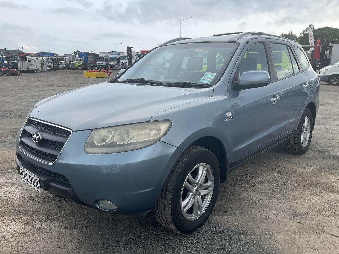 Photo '7' of Hyundai Santa FE Crdi SUV Photo '7' of Hyundai Santa FE Crdi SUV