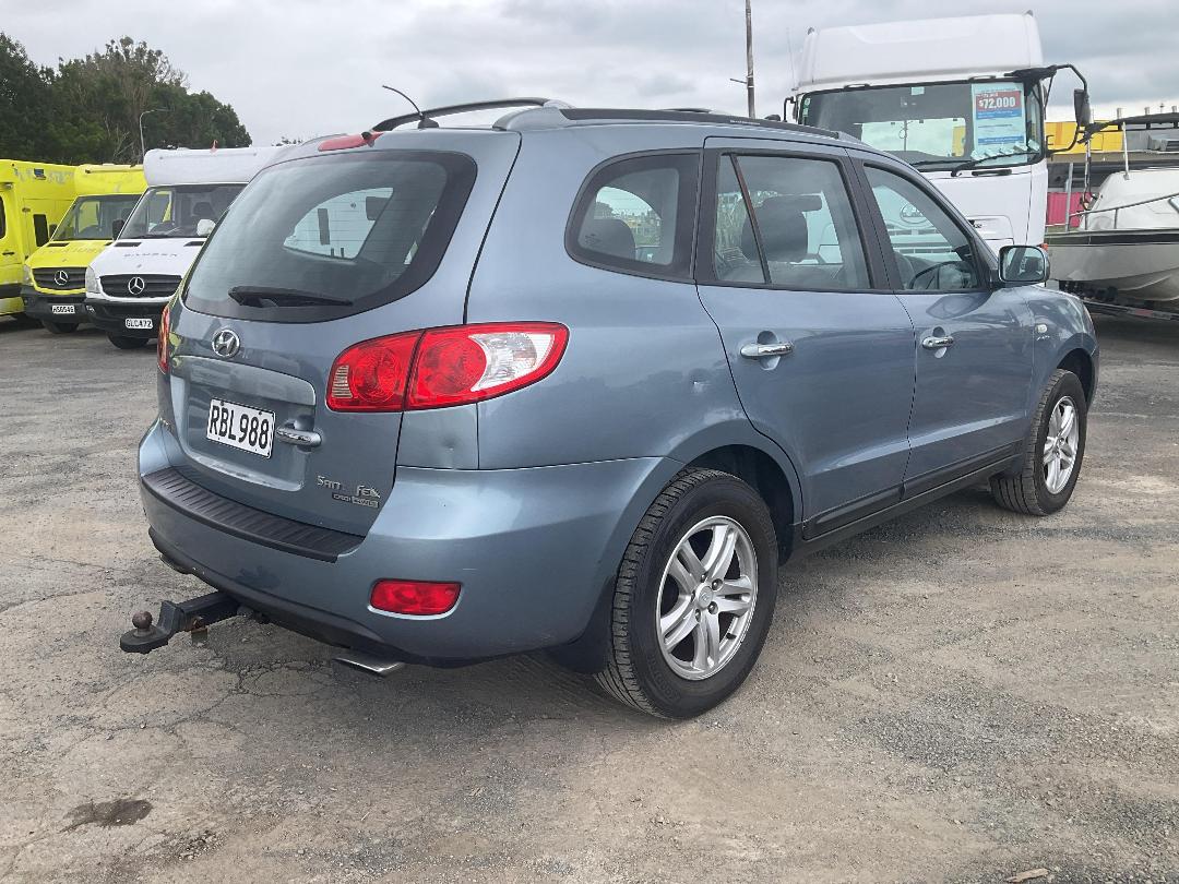 Photo '3' of Hyundai Santa FE Crdi SUV Photo '3' of Hyundai Santa FE Crdi SUV