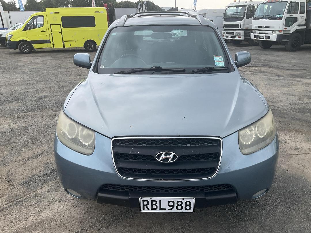 Photo '8' of Hyundai Santa FE Crdi SUV Photo '8' of Hyundai Santa FE Crdi SUV