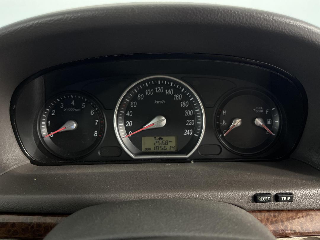 Photo '21' of Hyundai Sonata