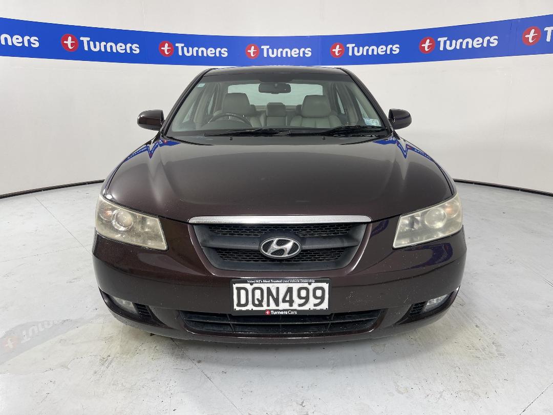 Photo '2' of Hyundai Sonata Photo '2' of Hyundai Sonata