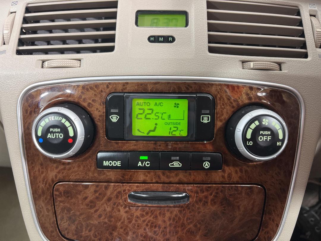 Photo '26' of Hyundai Sonata Photo '26' of Hyundai Sonata