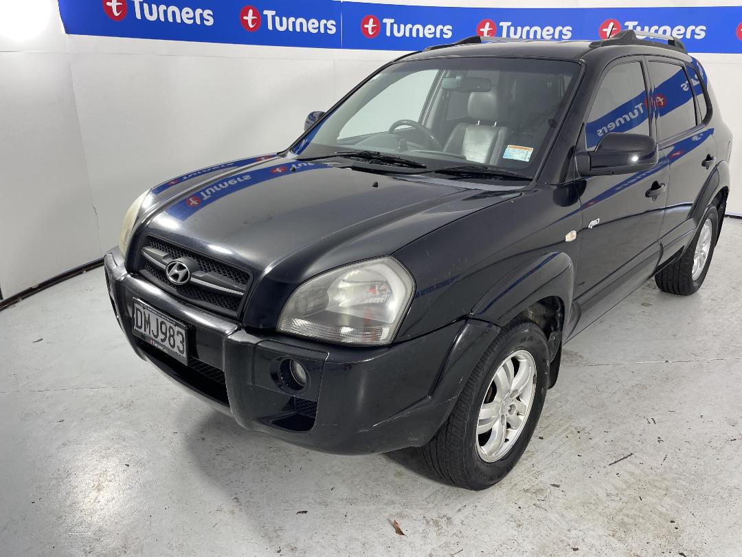 Photo '4' of Hyundai Tucson Photo '4' of Hyundai Tucson