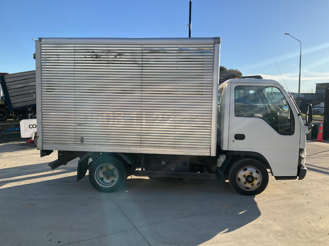 Photo '3' of Isuzu ELF Box Body