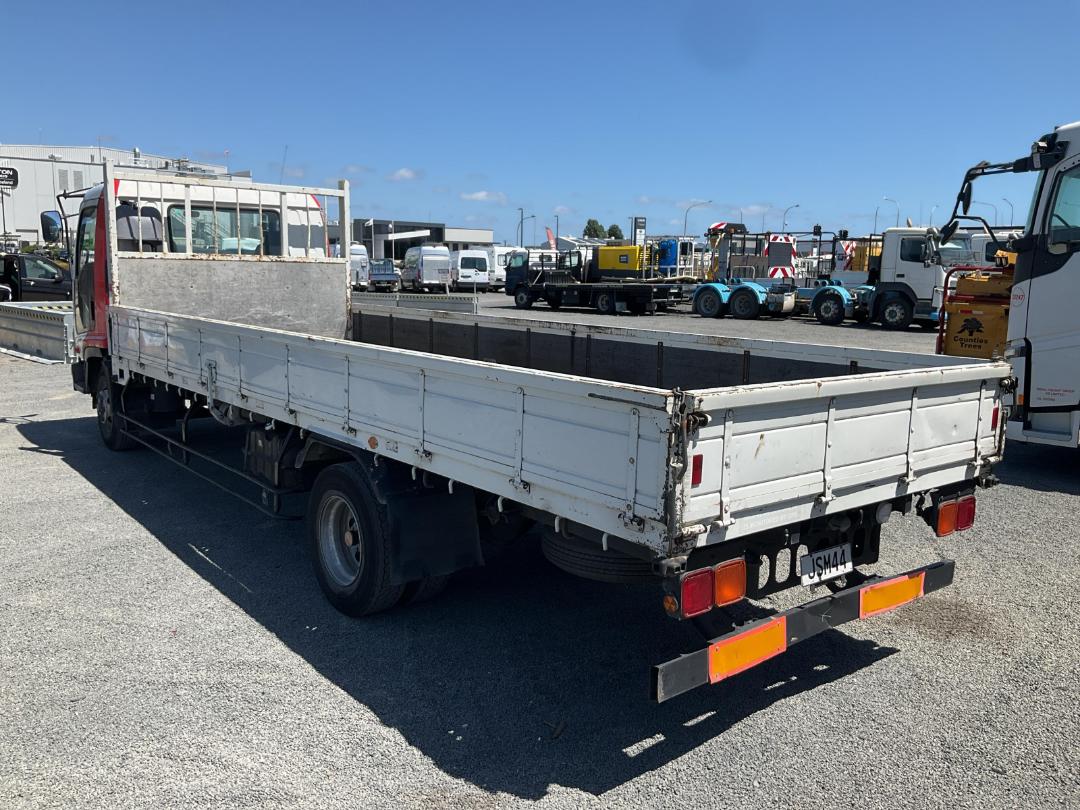 Photo '6' of Isuzu Forward Flat Deck Photo '6' of Isuzu Forward Flat Deck