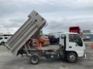 Thumbnail '4' of Isuzu NKR 250FL Tipper