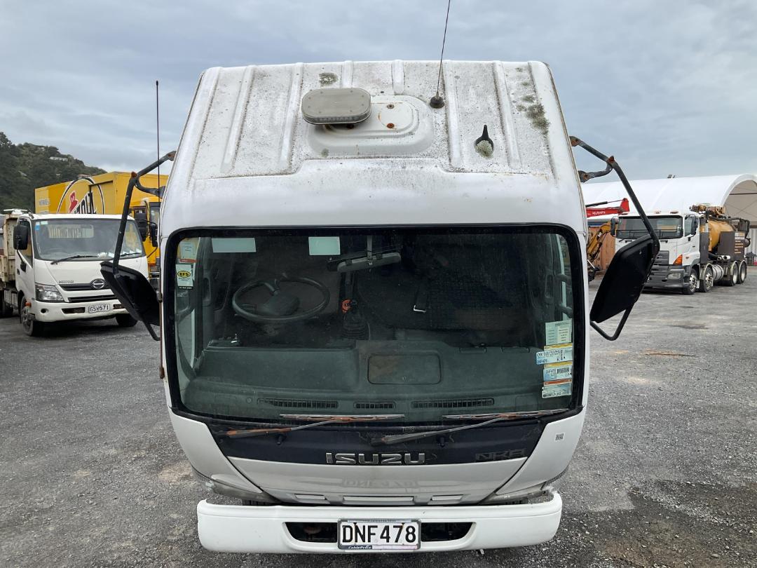 Photo '12' of Isuzu NKR 250FL Tipper